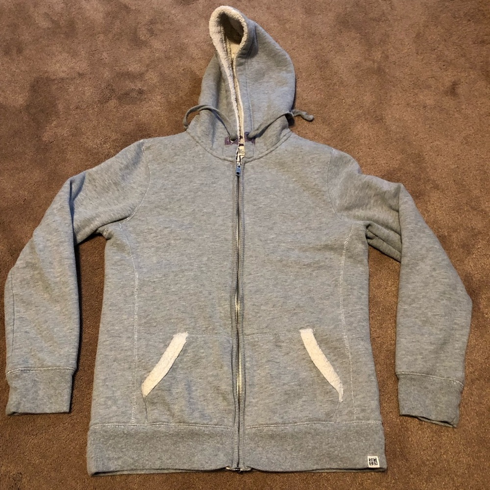 Nollie gray hooded jacket w/ Cream Sherpa-Lining. Sz med
